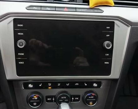 Серый Фольксваген Пассат, объемом двигателя 1.97 л и пробегом 203 тыс. км за 15800 $, фото 18 на Automoto.ua