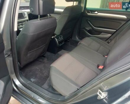 Сірий Фольксваген Пассат, об'ємом двигуна 1.97 л та пробігом 181 тис. км за 17300 $, фото 9 на Automoto.ua