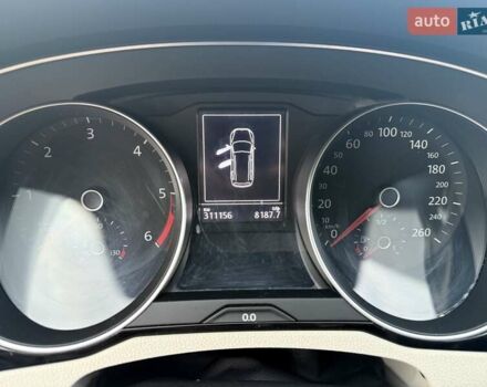 Серый Фольксваген Пассат, объемом двигателя 1.97 л и пробегом 315 тыс. км за 14000 $, фото 5 на Automoto.ua