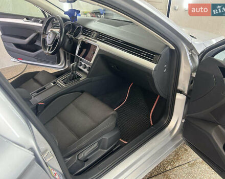 Серый Фольксваген Пассат, объемом двигателя 1.97 л и пробегом 305 тыс. км за 16900 $, фото 8 на Automoto.ua