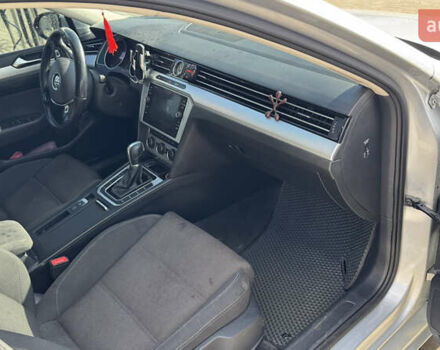 Серый Фольксваген Пассат, объемом двигателя 1.97 л и пробегом 299 тыс. км за 16750 $, фото 17 на Automoto.ua