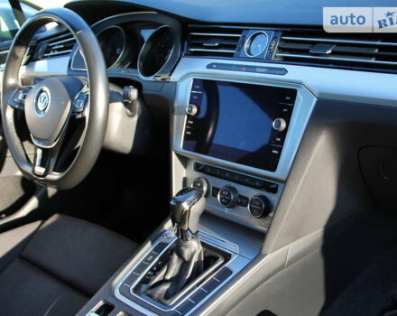 Серый Фольксваген Пассат, объемом двигателя 1.97 л и пробегом 276 тыс. км за 16000 $, фото 23 на Automoto.ua