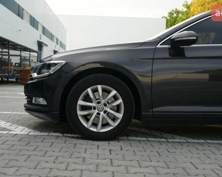 Серый Фольксваген Пассат, объемом двигателя 1.6 л и пробегом 270 тыс. км за 15300 $, фото 11 на Automoto.ua