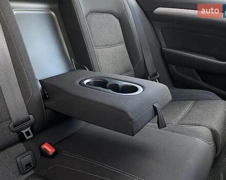 Серый Фольксваген Пассат, объемом двигателя 1.97 л и пробегом 207 тыс. км за 18000 $, фото 30 на Automoto.ua