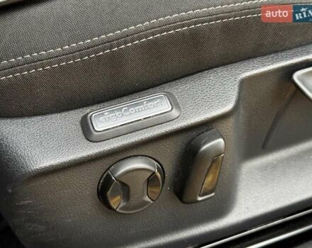 Фольксваген Пассат 2017 в Киеве на Automoto.ua Серый Фольксваген Пассат, объемом двигателя 2 л и пробегом 282 тыс. км за 13790 $, фото 15 на Automoto.ua