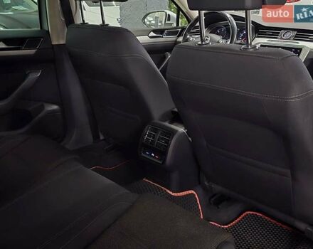 Сірий Фольксваген Пассат, об'ємом двигуна 1.97 л та пробігом 306 тис. км за 16999 $, фото 18 на Automoto.ua