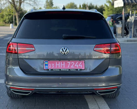 Серый Фольксваген Пассат, объемом двигателя 2 л и пробегом 257 тыс. км за 17999 $, фото 5 на Automoto.ua