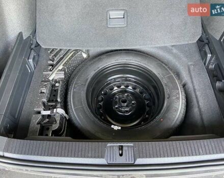 Серый Фольксваген Пассат, объемом двигателя 1.6 л и пробегом 186 тыс. км за 16500 $, фото 12 на Automoto.ua