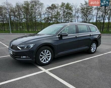 Серый Фольксваген Пассат, объемом двигателя 1.97 л и пробегом 265 тыс. км за 13500 $, фото 4 на Automoto.ua