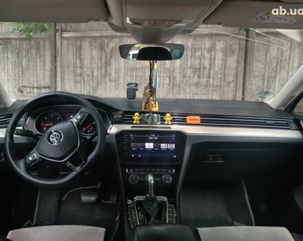 Сірий Фольксваген Пассат, об'ємом двигуна 2 л та пробігом 285 тис. км за 17990 $, фото 16 на Automoto.ua