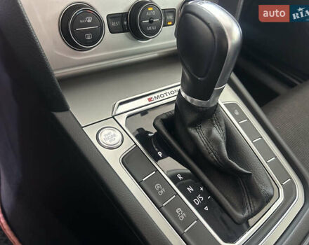 Серый Фольксваген Пассат, объемом двигателя 1.97 л и пробегом 305 тыс. км за 16900 $, фото 11 на Automoto.ua