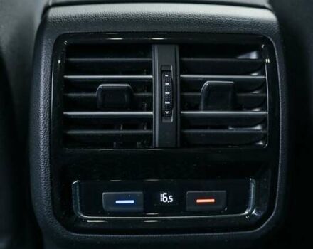 Сірий Фольксваген Пассат, об'ємом двигуна 1.97 л та пробігом 242 тис. км за 17500 $, фото 5 на Automoto.ua