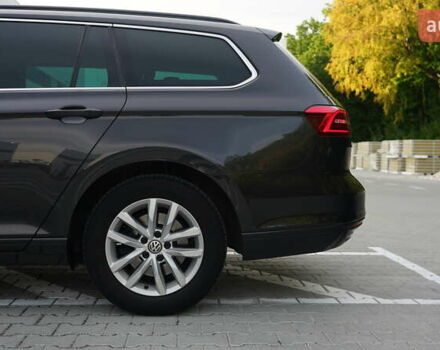 Серый Фольксваген Пассат, объемом двигателя 1.6 л и пробегом 270 тыс. км за 15300 $, фото 12 на Automoto.ua