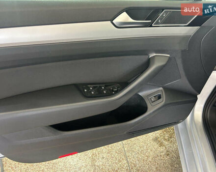 Серый Фольксваген Пассат, объемом двигателя 1.97 л и пробегом 305 тыс. км за 16900 $, фото 15 на Automoto.ua