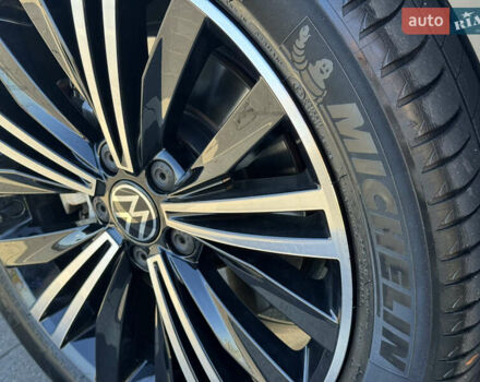 Серый Фольксваген Пассат, объемом двигателя 2 л и пробегом 328 тыс. км за 15800 $, фото 8 на Automoto.ua