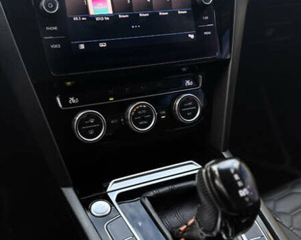 Серый Фольксваген Пассат, объемом двигателя 1.97 л и пробегом 273 тыс. км за 16500 $, фото 9 на Automoto.ua