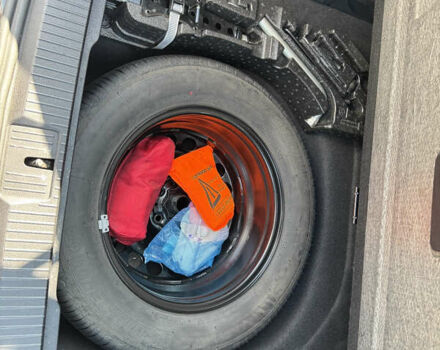 Серый Фольксваген Пассат, объемом двигателя 2 л и пробегом 280 тыс. км за 15999 $, фото 17 на Automoto.ua