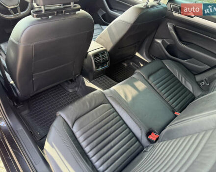 Серый Фольксваген Пассат, объемом двигателя 1.6 л и пробегом 251 тыс. км за 15499 $, фото 31 на Automoto.ua