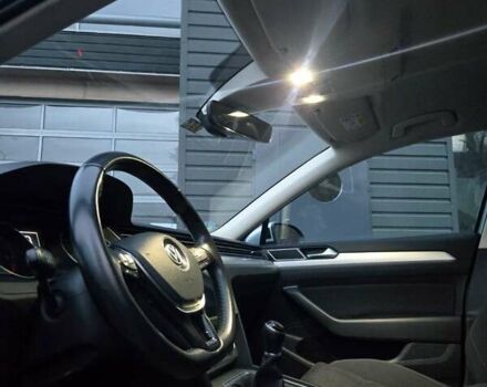 Серый Фольксваген Пассат, объемом двигателя 1.6 л и пробегом 249 тыс. км за 13499 $, фото 34 на Automoto.ua