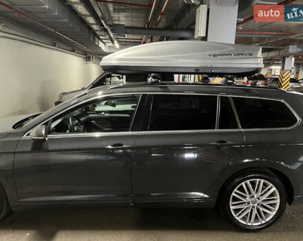 Сірий Фольксваген Пассат, об'ємом двигуна 1.97 л та пробігом 239 тис. км за 18000 $, фото 9 на Automoto.ua