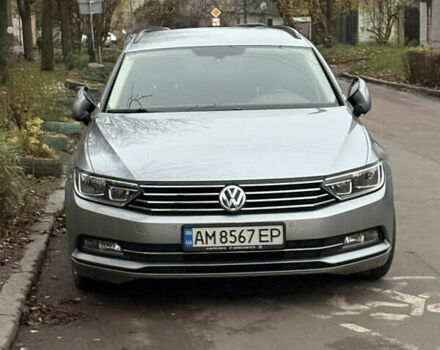 Серый Фольксваген Пассат, объемом двигателя 1.6 л и пробегом 251 тыс. км за 14800 $, фото 1 на Automoto.ua
