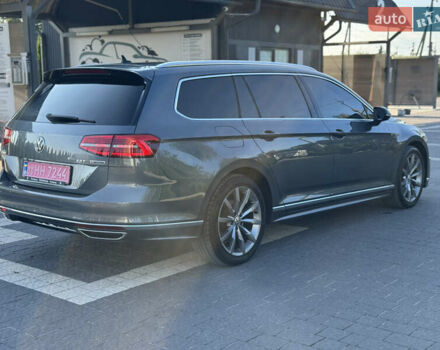 Серый Фольксваген Пассат, объемом двигателя 2 л и пробегом 257 тыс. км за 17999 $, фото 6 на Automoto.ua