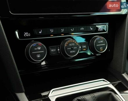 Серый Фольксваген Пассат, объемом двигателя 2 л и пробегом 199 тыс. км за 21499 $, фото 42 на Automoto.ua