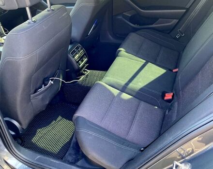 Серый Фольксваген Пассат, объемом двигателя 1.6 л и пробегом 297 тыс. км за 14190 $, фото 7 на Automoto.ua