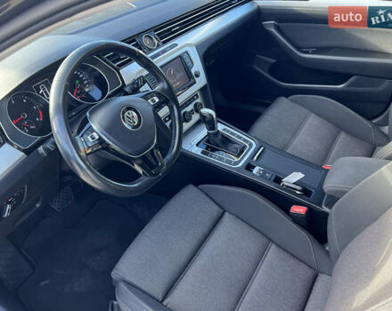 Серый Фольксваген Пассат, объемом двигателя 1.97 л и пробегом 269 тыс. км за 15976 $, фото 13 на Automoto.ua