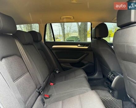 Фольксваген Пассат 2017 в Киеве на Automoto.ua Серый Фольксваген Пассат, объемом двигателя 2 л и пробегом 282 тыс. км за 13790 $, фото 23 на Automoto.ua