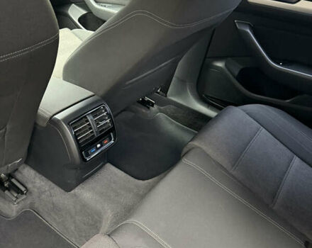 Серый Фольксваген Пассат, объемом двигателя 1.97 л и пробегом 249 тыс. км за 16500 $, фото 10 на Automoto.ua