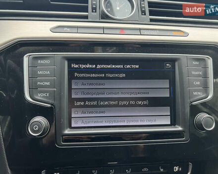 Серый Фольксваген Пассат, объемом двигателя 1.97 л и пробегом 266 тыс. км за 18950 $, фото 38 на Automoto.ua