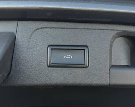 Серый Фольксваген Пассат, объемом двигателя 2 л и пробегом 257 тыс. км за 17999 $, фото 44 на Automoto.ua