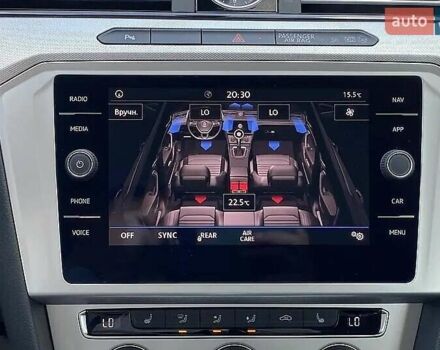 Серый Фольксваген Пассат, объемом двигателя 1.97 л и пробегом 207 тыс. км за 18000 $, фото 26 на Automoto.ua