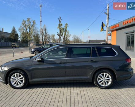 Серый Фольксваген Пассат, объемом двигателя 1.97 л и пробегом 269 тыс. км за 15976 $, фото 3 на Automoto.ua