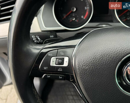 Серый Фольксваген Пассат, объемом двигателя 2 л и пробегом 280 тыс. км за 15500 $, фото 31 на Automoto.ua