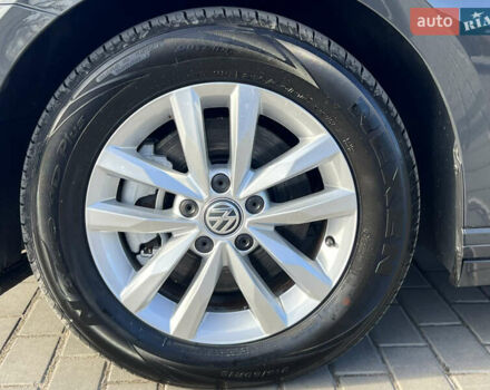 Серый Фольксваген Пассат, объемом двигателя 1.97 л и пробегом 269 тыс. км за 15976 $, фото 10 на Automoto.ua