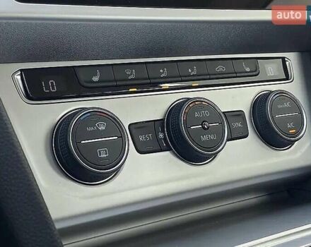 Серый Фольксваген Пассат, объемом двигателя 1.97 л и пробегом 207 тыс. км за 18000 $, фото 15 на Automoto.ua