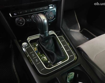 Сірий Фольксваген Пассат, об'ємом двигуна 2 л та пробігом 285 тис. км за 17990 $, фото 14 на Automoto.ua