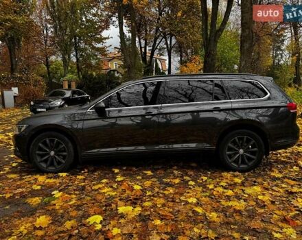 Фольксваген Пассат 2017 в Киеве на Automoto.ua Серый Фольксваген Пассат, объемом двигателя 2 л и пробегом 282 тыс. км за 13790 $, фото 11 на Automoto.ua