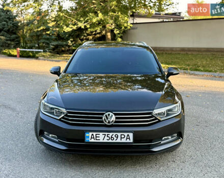 Фольксваген Пассат 2017 у Дніпро (Дніпропетровську) на Automoto.ua Сірий Фольксваген Пассат, об'ємом двигуна 1.6 л та пробігом 122 тис. км за 14800 $, фото 2 на Automoto.ua
