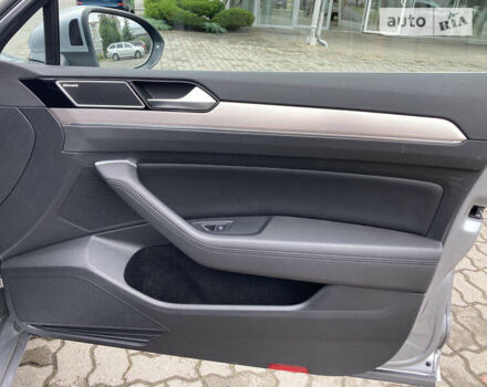 Серый Фольксваген Пассат, объемом двигателя 1.97 л и пробегом 180 тыс. км за 20500 $, фото 25 на Automoto.ua