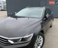 Серый Фольксваген Пассат, объемом двигателя 1.6 л и пробегом 243 тыс. км за 16400 $, фото 1 на Automoto.ua