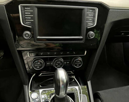 Серый Фольксваген Пассат, объемом двигателя 1.97 л и пробегом 270 тыс. км за 18000 $, фото 16 на Automoto.ua