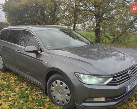 Серый Фольксваген Пассат, объемом двигателя 2 л и пробегом 300 тыс. км за 16600 $, фото 5 на Automoto.ua