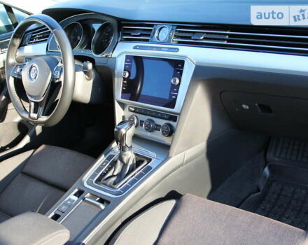 Серый Фольксваген Пассат, объемом двигателя 1.97 л и пробегом 276 тыс. км за 16000 $, фото 25 на Automoto.ua