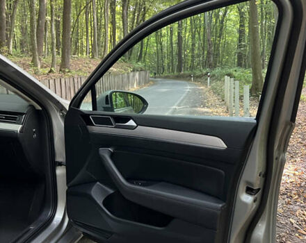 Серый Фольксваген Пассат, объемом двигателя 1.97 л и пробегом 266 тыс. км за 18950 $, фото 18 на Automoto.ua