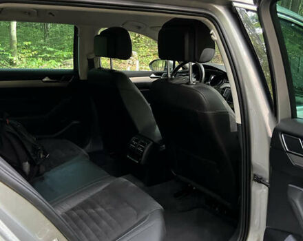 Серый Фольксваген Пассат, объемом двигателя 1.97 л и пробегом 266 тыс. км за 18950 $, фото 23 на Automoto.ua