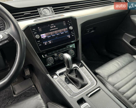 Серый Фольксваген Пассат, объемом двигателя 2 л и пробегом 280 тыс. км за 15500 $, фото 33 на Automoto.ua