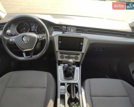 Сірий Фольксваген Пассат, об'ємом двигуна 2 л та пробігом 263 тис. км за 15500 $, фото 3 на Automoto.ua